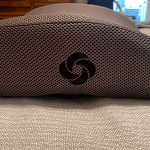 Samsonite back cushion for home or car only been used once very clean